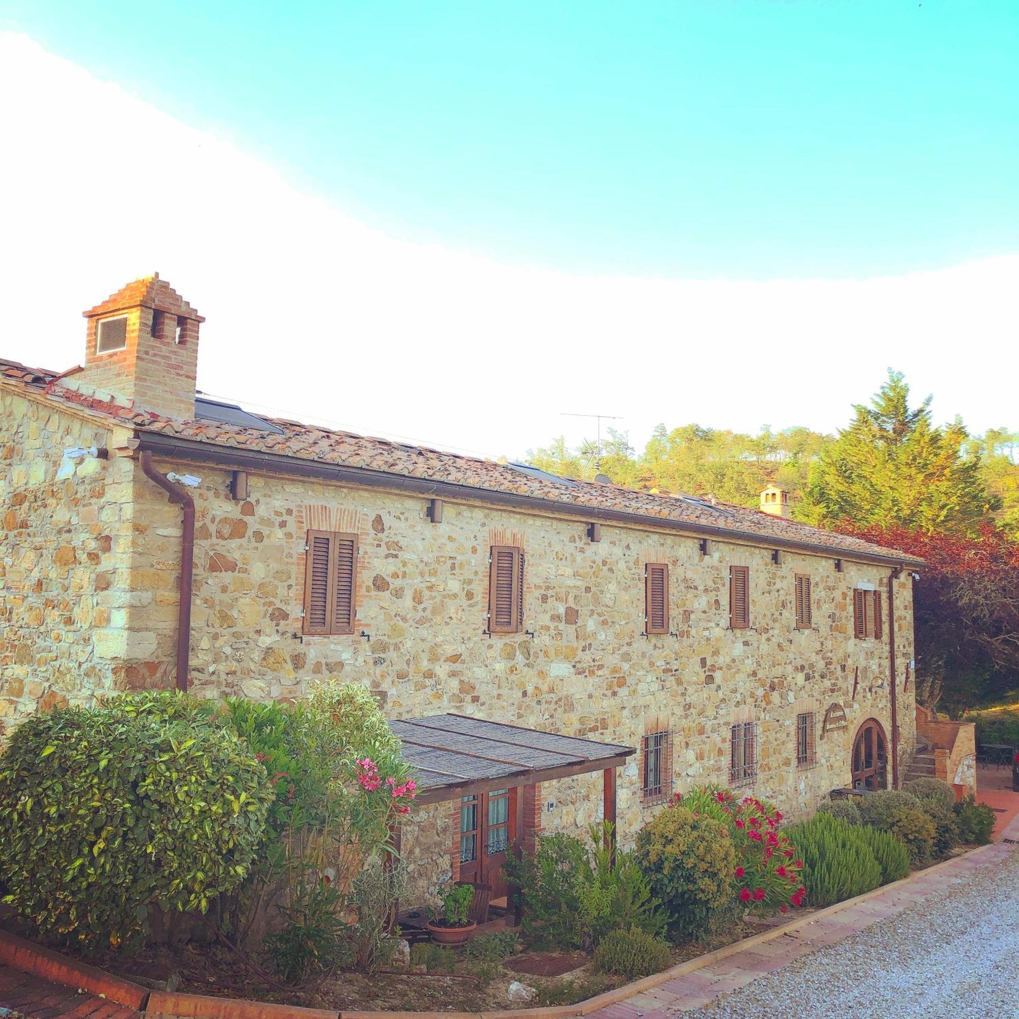 Готель Locanda La Casina Di Lilliano Кастелліна-ін-К'янті Екстер'єр фото