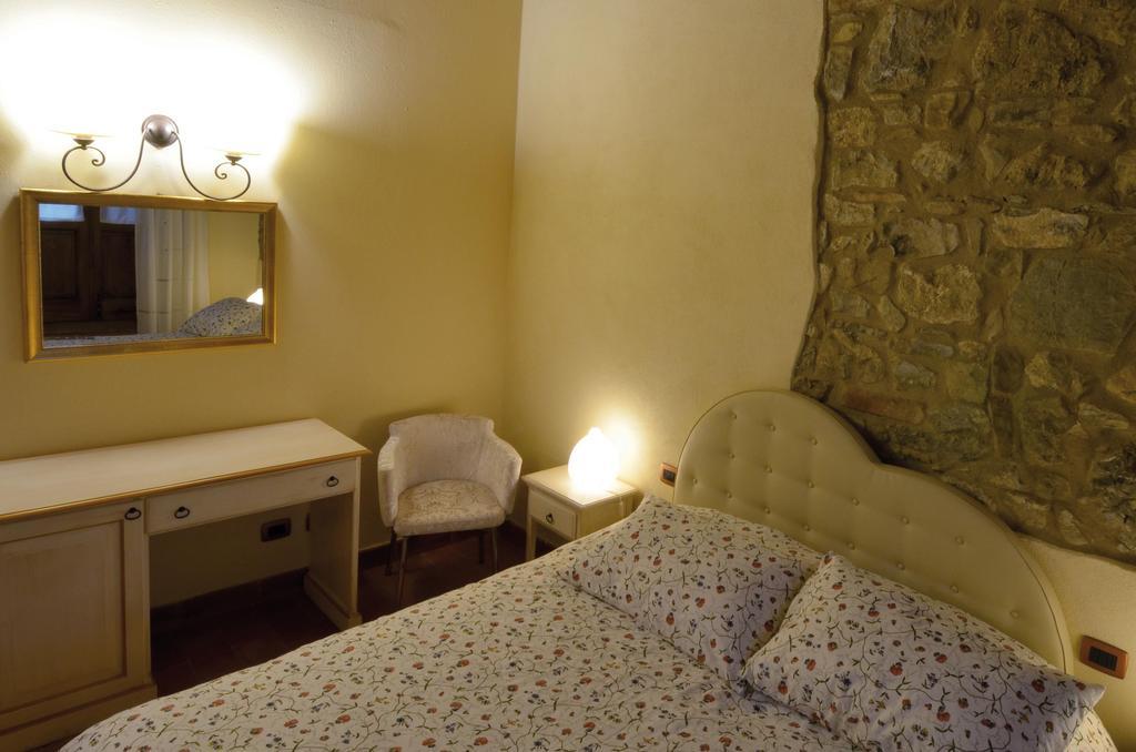 Готель Locanda La Casina Di Lilliano Кастелліна-ін-К'янті Екстер'єр фото