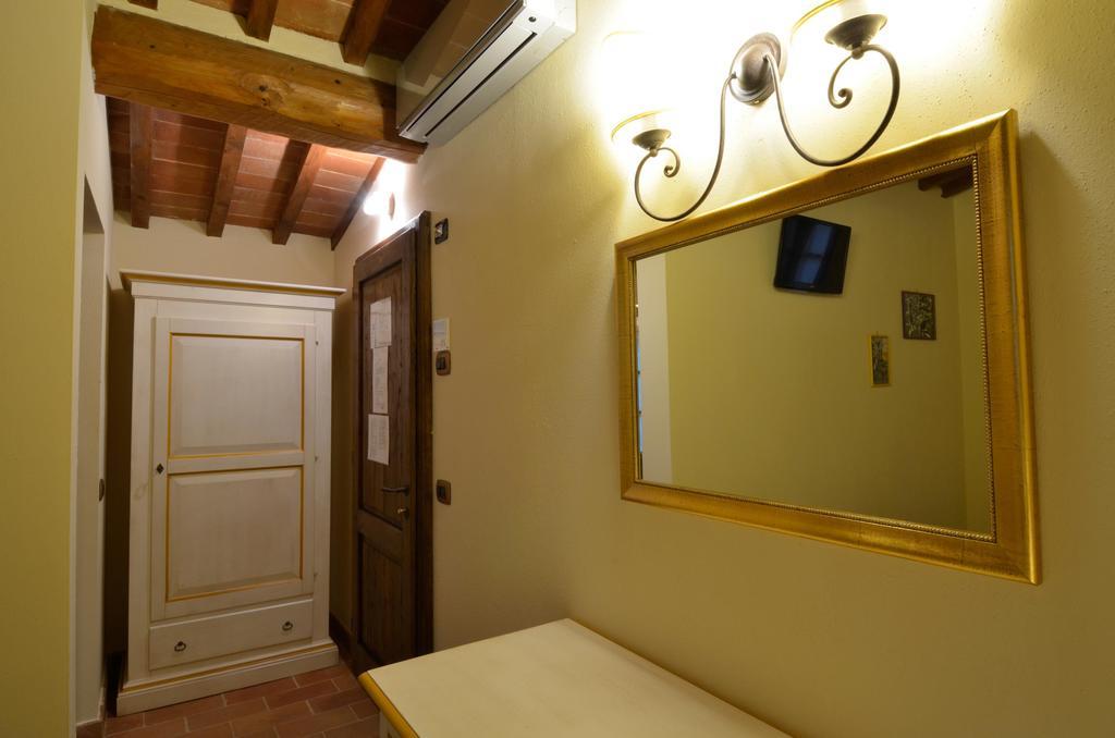Готель Locanda La Casina Di Lilliano Кастелліна-ін-К'янті Екстер'єр фото