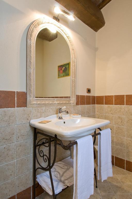 Готель Locanda La Casina Di Lilliano Кастелліна-ін-К'янті Номер фото
