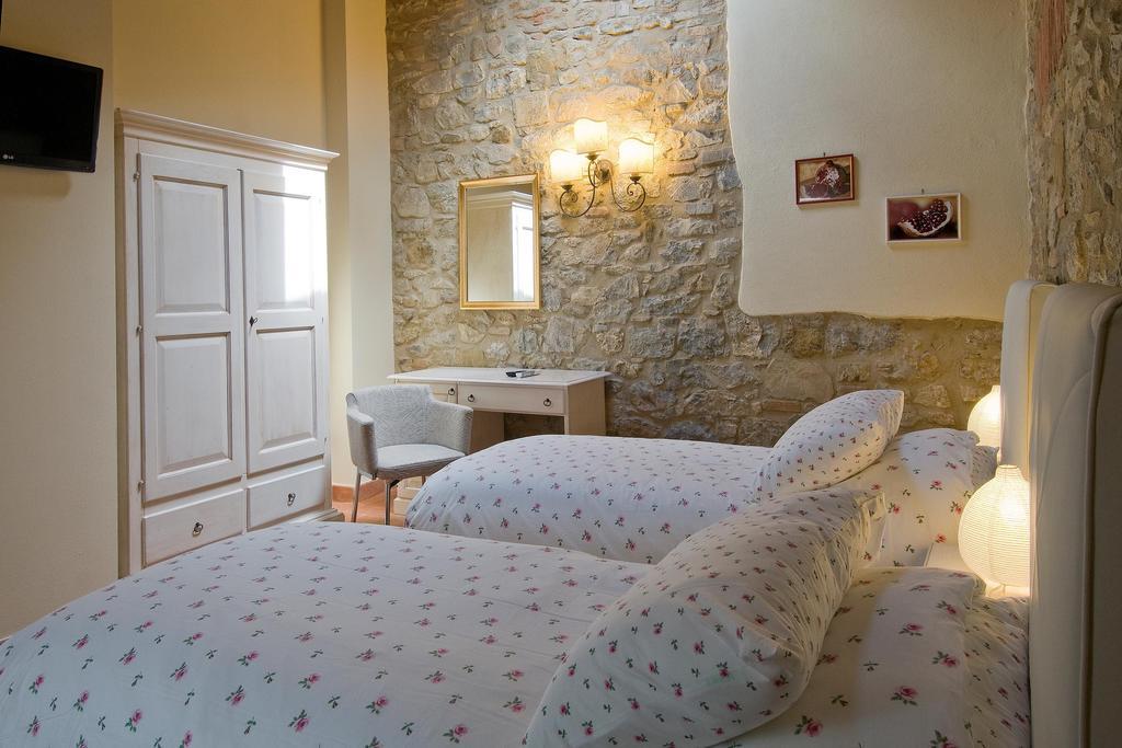 Готель Locanda La Casina Di Lilliano Кастелліна-ін-К'янті Екстер'єр фото